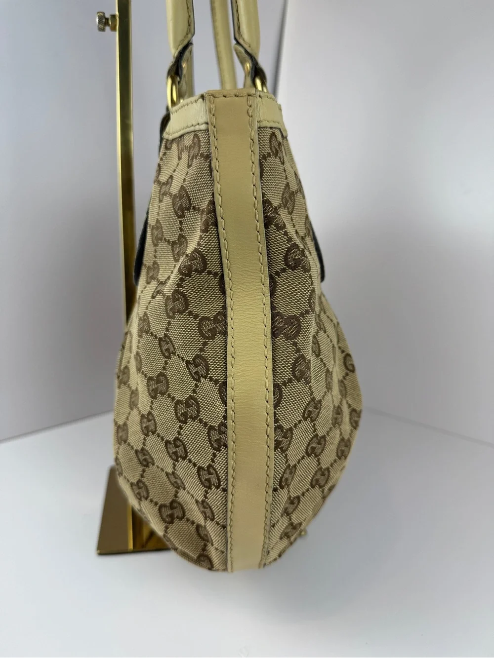 Gucci Beige GG Canvas Shoulder Bag with Leather Trim - Picture 3 of 16